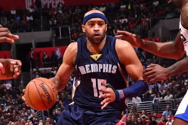 距被进一步 距被进一步