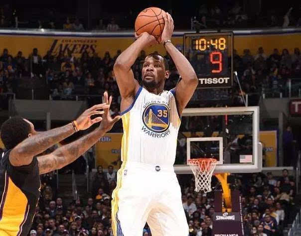 盯三项指标 盯三项指标